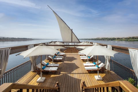 Sundeck