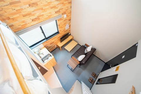 Double Room 101 with washing machine | WiFi (free), individually decorated, individually furnished, bed sheets