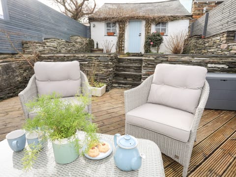 Cottage | Interior