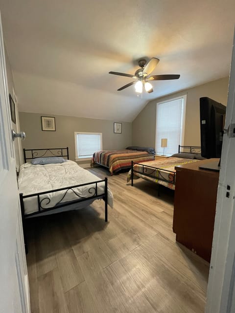 Bedroom 1 - Sleeps 5 adults