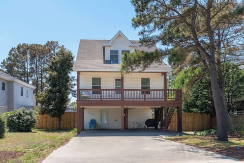 Welcome to Amina's Cottage in the Heart of Kill Devil Hills