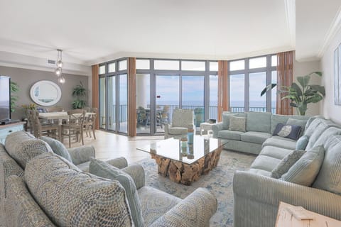 The Oasis 1703 Orange Beach, Alabama, beach front, 3 bedroom condominium on the 17th floor