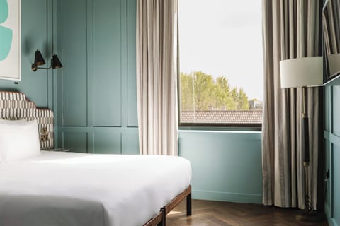 The Double | Premium bedding, minibar, in-room safe, individually decorated