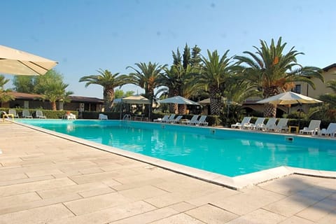 Holiday Home Swimming Pool