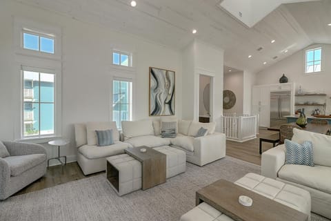 Living Area, 2nd Floor