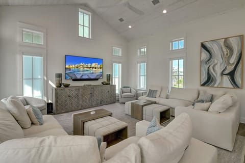 2nd Floor Living Area