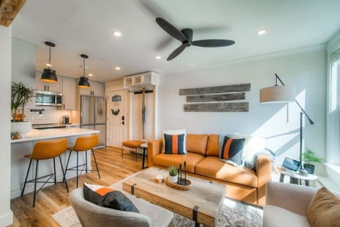 Welcome to Tala Mountain Studio! Treat yourself to a beautiful and peaceful condo for the perfect escape 