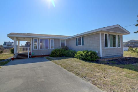 Welcome to Seashell Bungalow by KEES Vacations!