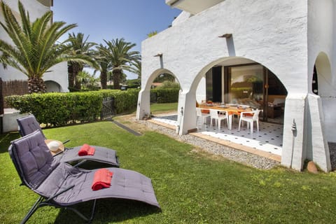 Ground Floor Apartment in Platja Gran de Pals. 6 people.Private Garden.PALS.