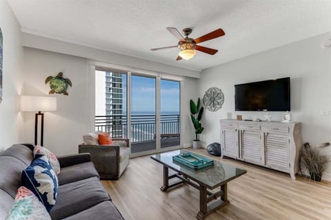 Comfortable living room with an amazing panoramic view balcony