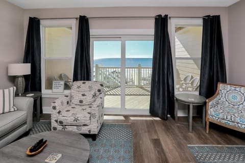 House, Multiple Beds (Pelicans Perch) | Living area