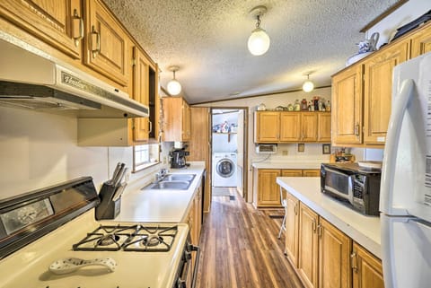 Kitchen | Fully Equipped | Cooking Basics | Spices