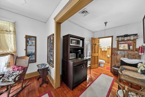 CANCUN SUITE - 19 | Bathroom | Shower, towels, soap, shampoo