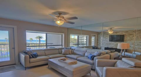 Spacious Living Room