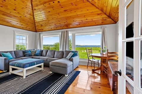 Entering the family room, sky and water views.