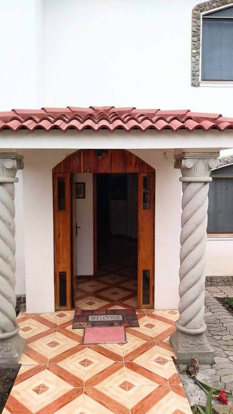 House, 6 Bedrooms, Smoking, Terrace | Property entrance