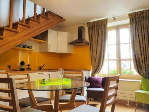 Mini-fridge, microwave, espresso maker, coffee/tea maker