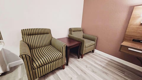 In-room safe, individually decorated, individually furnished, desk