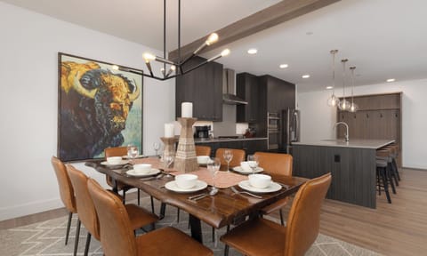 BH 5 Slalom 202 dining1