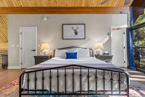 Sleep Soundly in This Bright, Comfortable King Suite