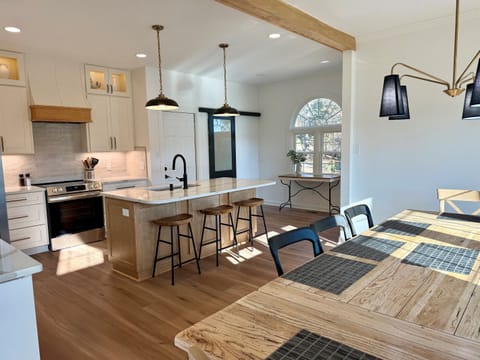 Newly Renovated Luxury Lake Retreat with Designer Kitchen and Open Concept Living