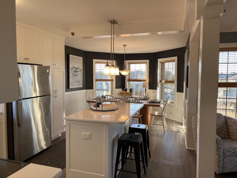 Kitchen/Dining Area