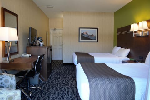 Standard 2 Queen Bed- Pet Friendly image 1