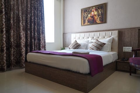 Superior Double Room | Individually decorated, individually furnished, desk, laptop workspace