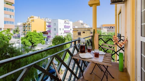 Balcony with breakfast area #algarve #sunny #airbnb