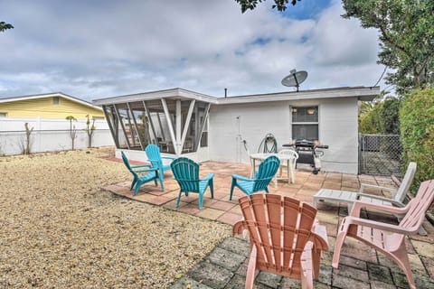 Ormond Beach Vacation Rental | 2BR | 2BA | 1 Step Required | 820 Sq Ft