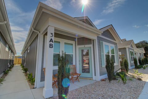 Welcome to Mermaid Cottage at Beacon Quarters