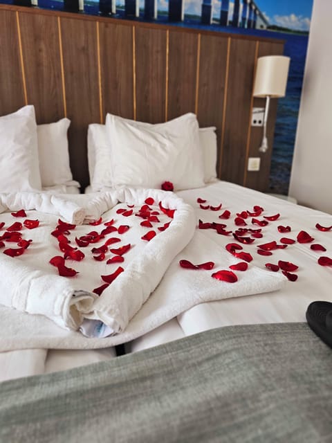 In-room safe, desk, iron/ironing board, free WiFi