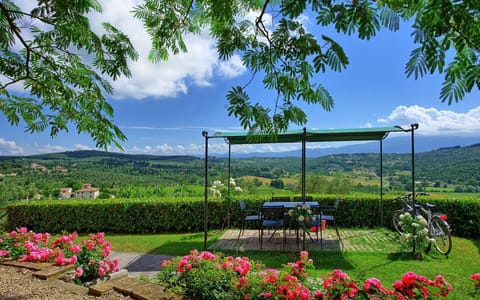 In-room safe, desk, iron/ironing board, free WiFi