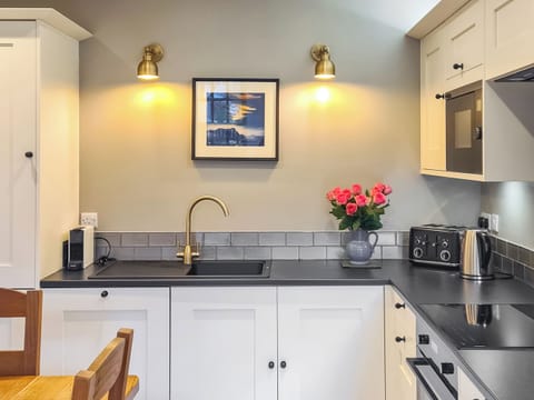 Kitchen | Weavers Cottage, Aberfeldy