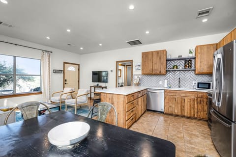 Kitchen and dining area.