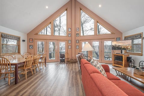 House (4 Bedrooms) | Property amenity