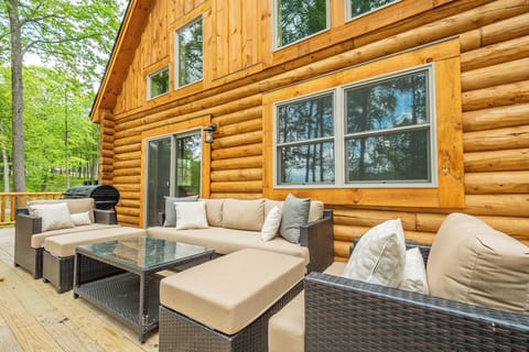 House (5 Bedrooms) | Property amenity