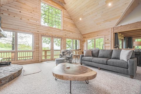 House (5 Bedrooms) | Property amenity