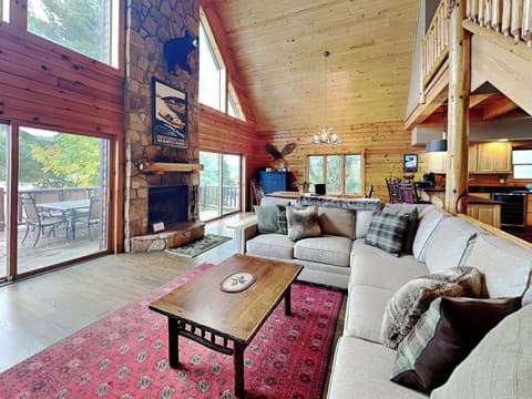 House (5 Bedrooms) | Property amenity