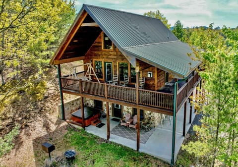 Welcome to Rustic Ridge, our Great Smoky Mountain Retreat