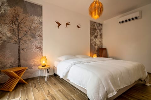 Individually decorated, individually furnished, desk, laptop workspace