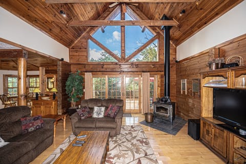 House (5 Bedrooms) | Property amenity