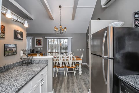 House (5 Bedrooms) | Property amenity