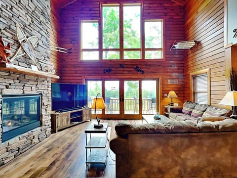 House (5 Bedrooms) | Property amenity