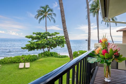 Makani A Kai B3- Lanai Ocean Views