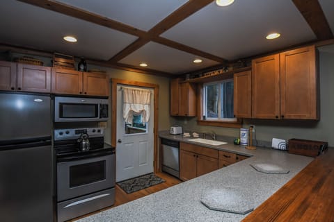 House (2 Bedrooms) | Property amenity