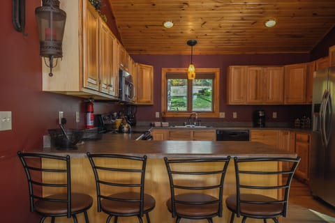 House (4 Bedrooms) | Property amenity