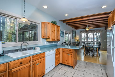 House (5 Bedrooms) | Property amenity