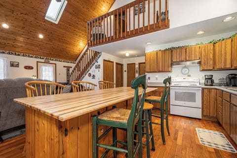 House (4 Bedrooms) | Property amenity