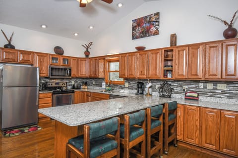 House (5 Bedrooms) | Property amenity